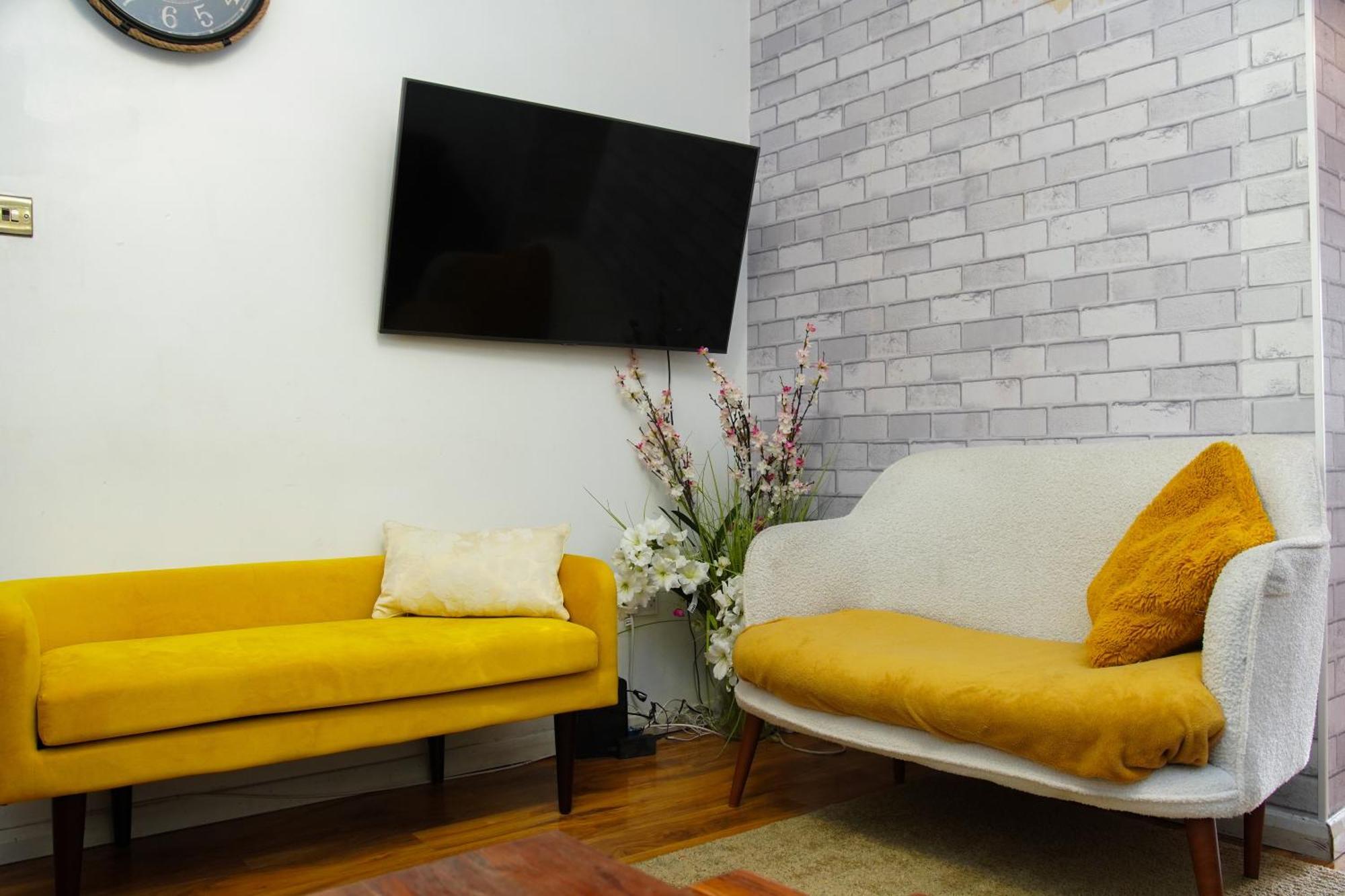 5 Bedroom House Near Cardiff City. Εξωτερικό φωτογραφία